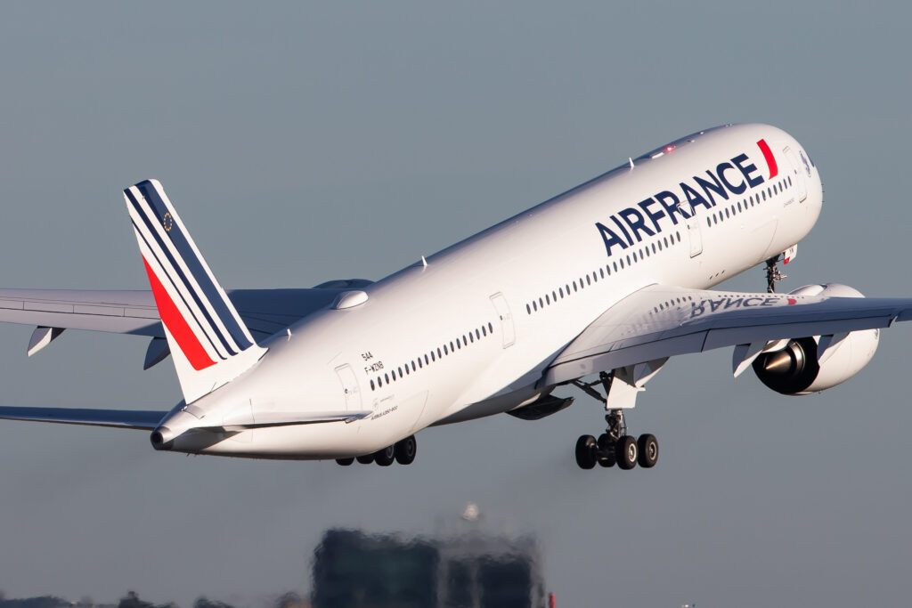 Air France Air France expande rede e segue implementação de novas cabines para o verão europeu