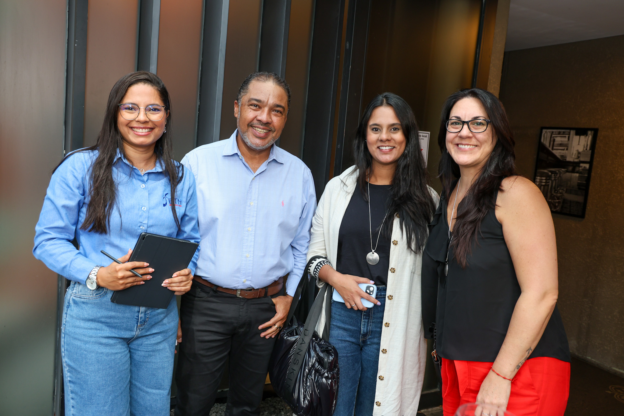 Alana Silva e Cláudio Júnior, da BBC Eventos, Ingrid Santos e Lizandra Pajak, do Brand USA