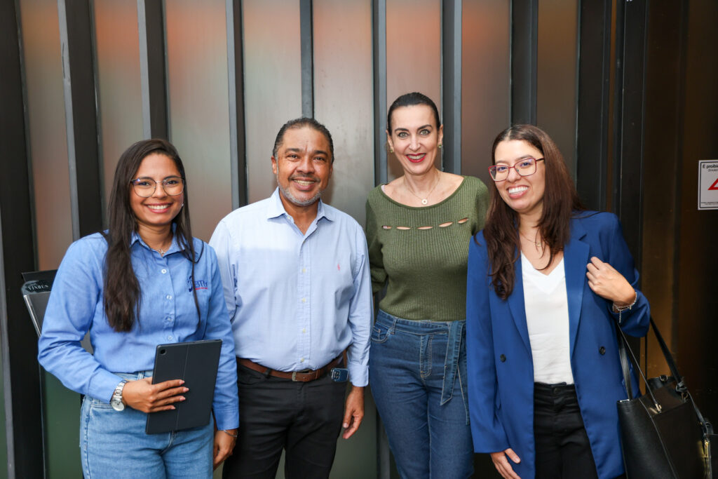 Alana Silva e Cláudio Júnior, da BTM, com Luciane Leite e Ana Clemente, da Setur-SP