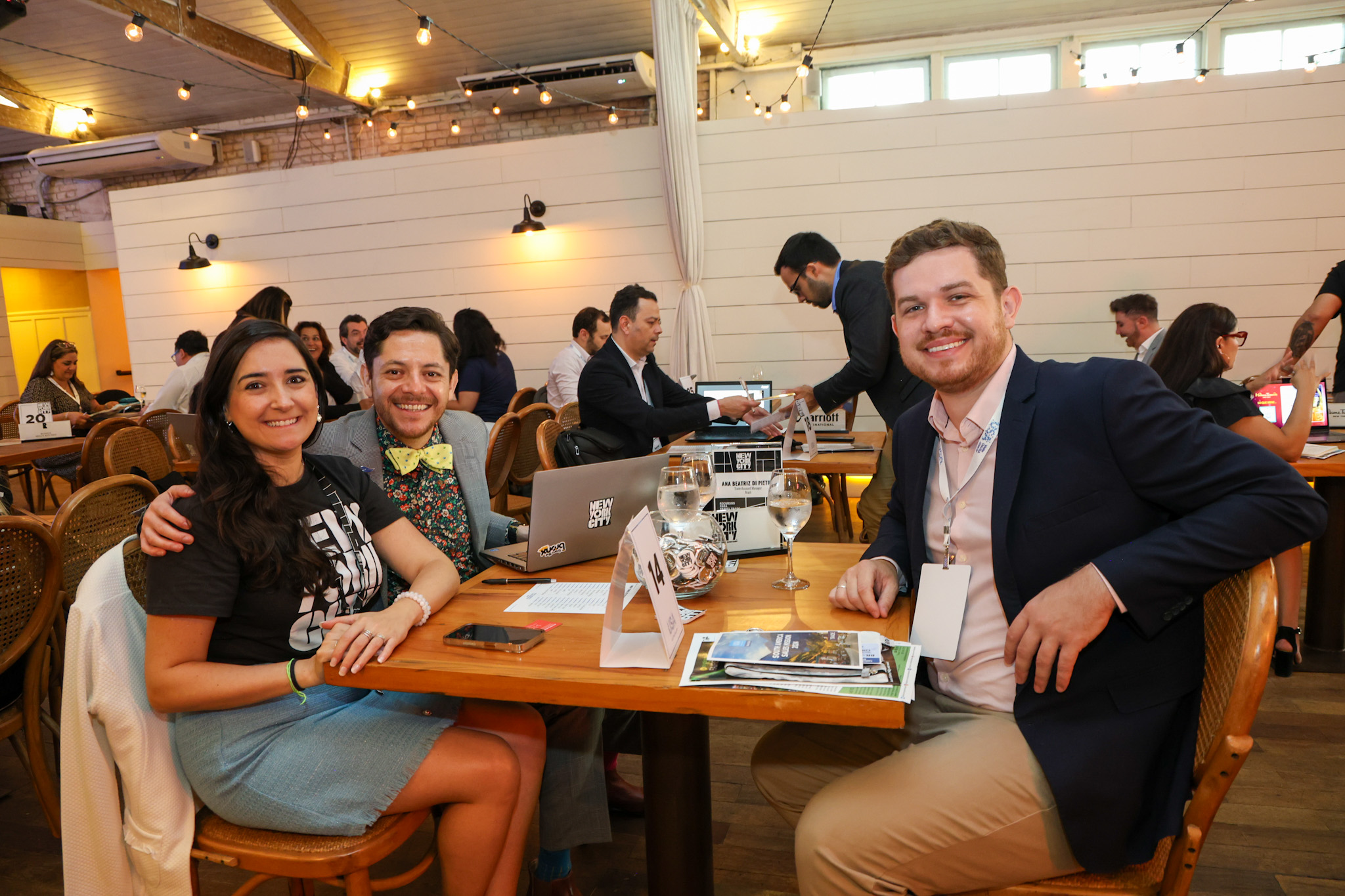 Ana Beatriz Di Pietro e Jesus Garcia, de New York City e Rafael Goettems, do Orion Operadora Ana Beatriz Di Pietro e Jesus Garcia, de New York City e Rafael Goettems, do Orion Operadora