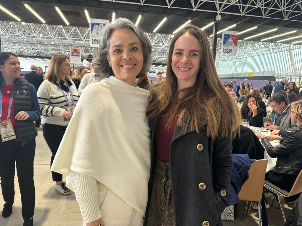 Anaté Merger, da NaProvance, com Rafaella Farias, da Companhia Bateaux Mouches