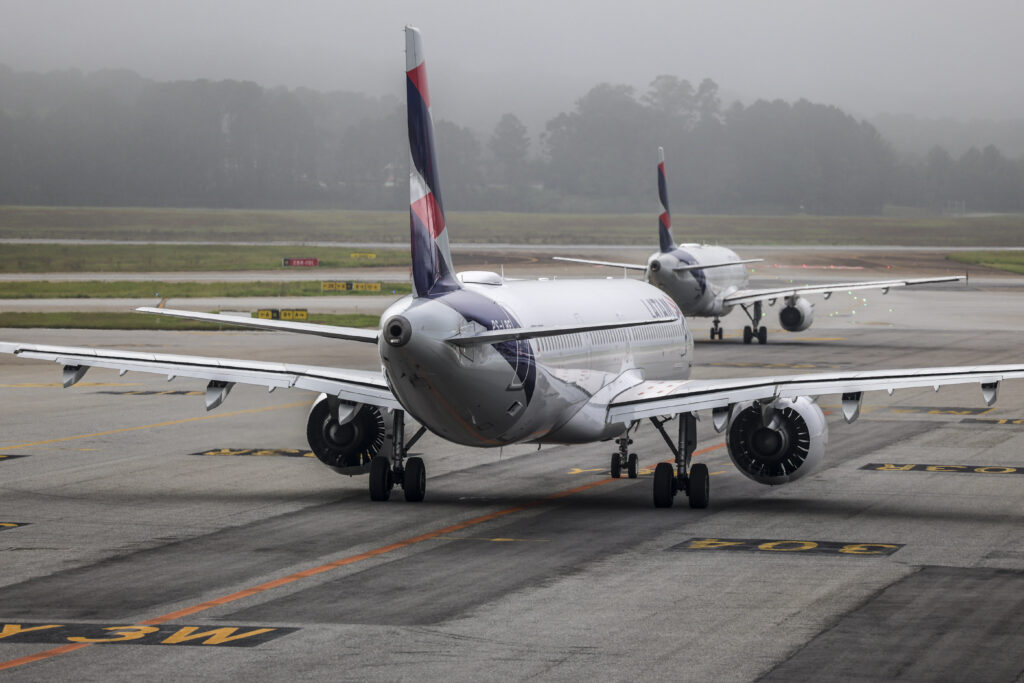 Latam segue determinação da Anac e suspende venda de passagens para Porto Alegre