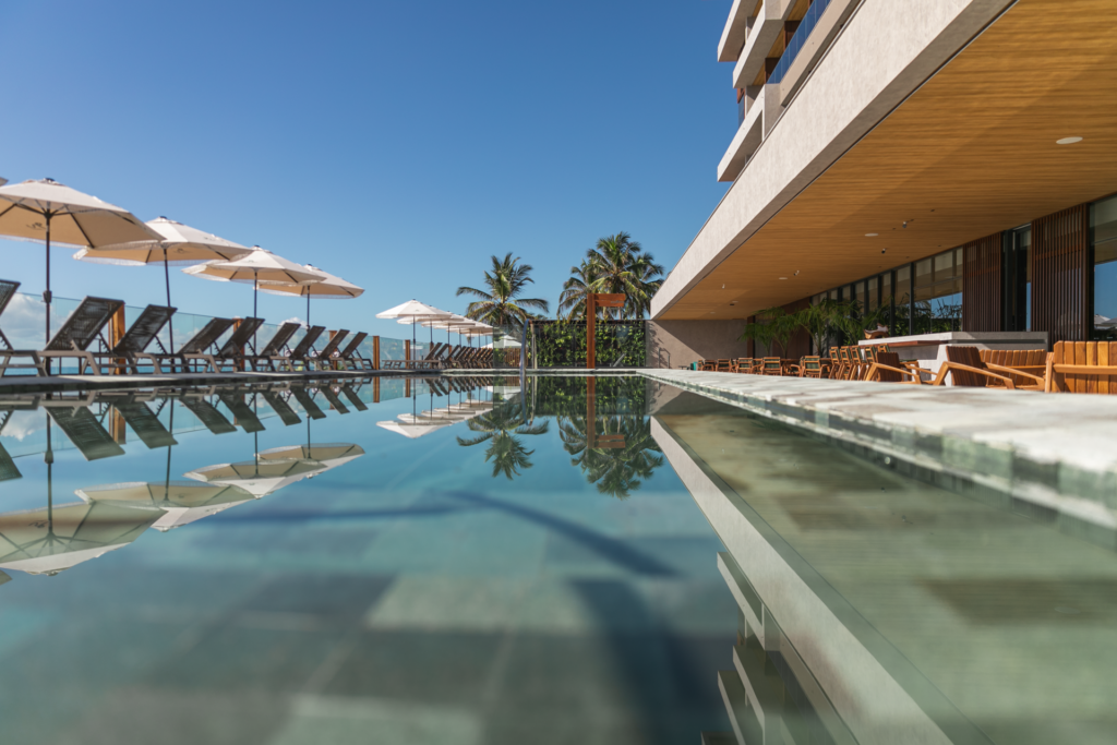 B8A4689 Rede Ritz inaugura hotel “quiet luxury” em Barra de São Miguel (AL)