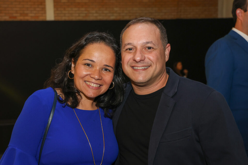 Bárbara Modenesi e Luiz Araújo, da Disney