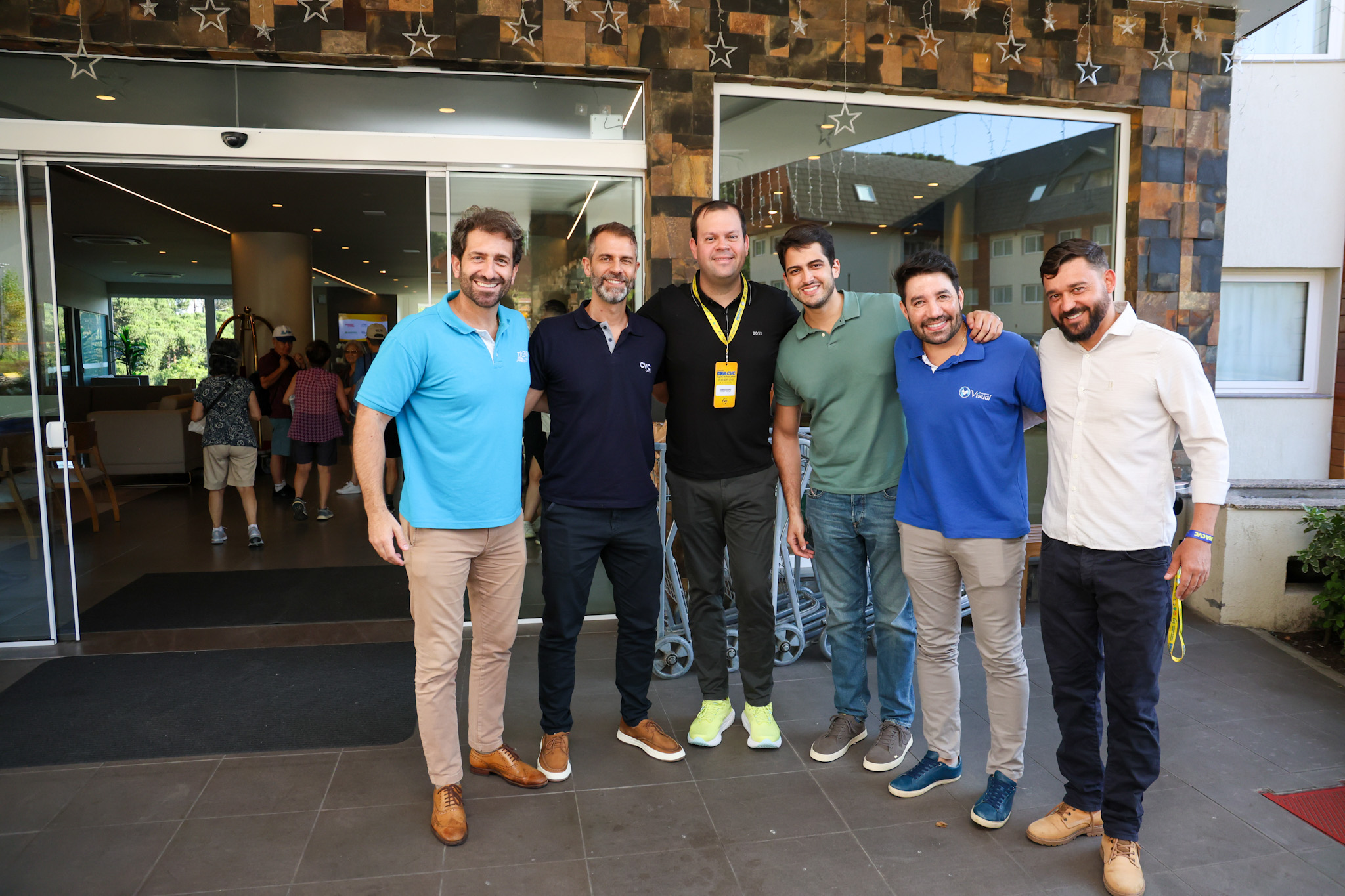 Bruno Heleno, da Trend, Marvio Mansur, da RexturAdvance, Rodrigo Galvão, da CVC Corp, Hugo Lagares, diretor da Visual, e Daniel de Almeida, da CVC Corp