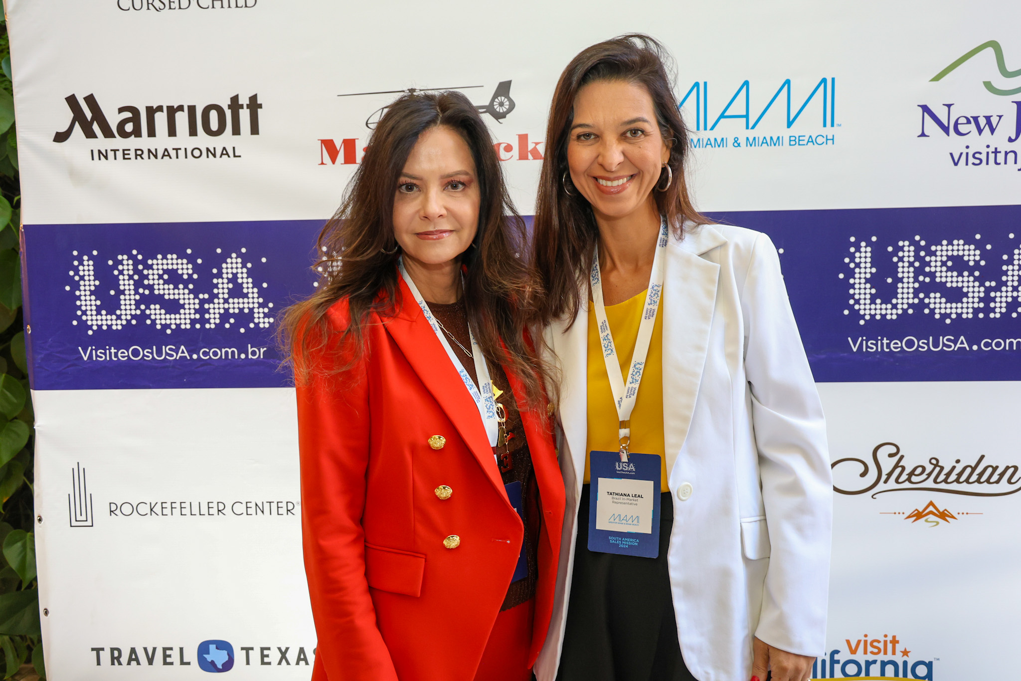 Carolyn Corrigan e Tathiana Leal, do Miami Greater Miami & Miami Beach