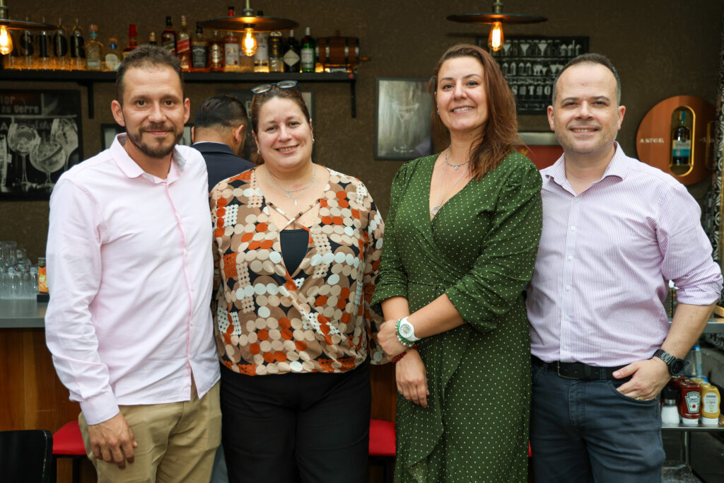 Cauê Borini Castro, Rafaella Gross Brown, Joyce Cordeiro e Daniel Rocha, da Aviareps