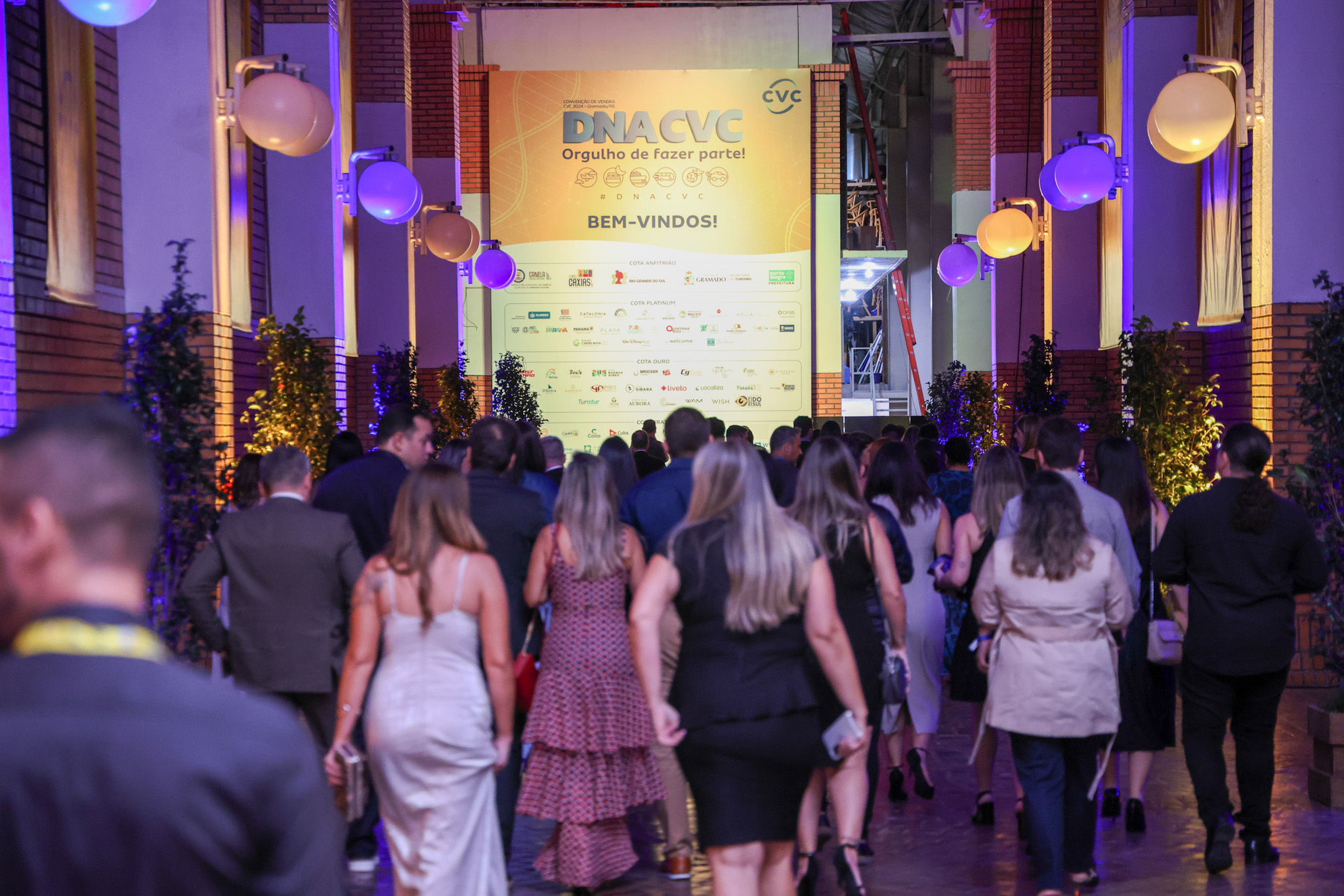 Chegada dos colaboradores da CVC Chegada dos colaboradores da CVC