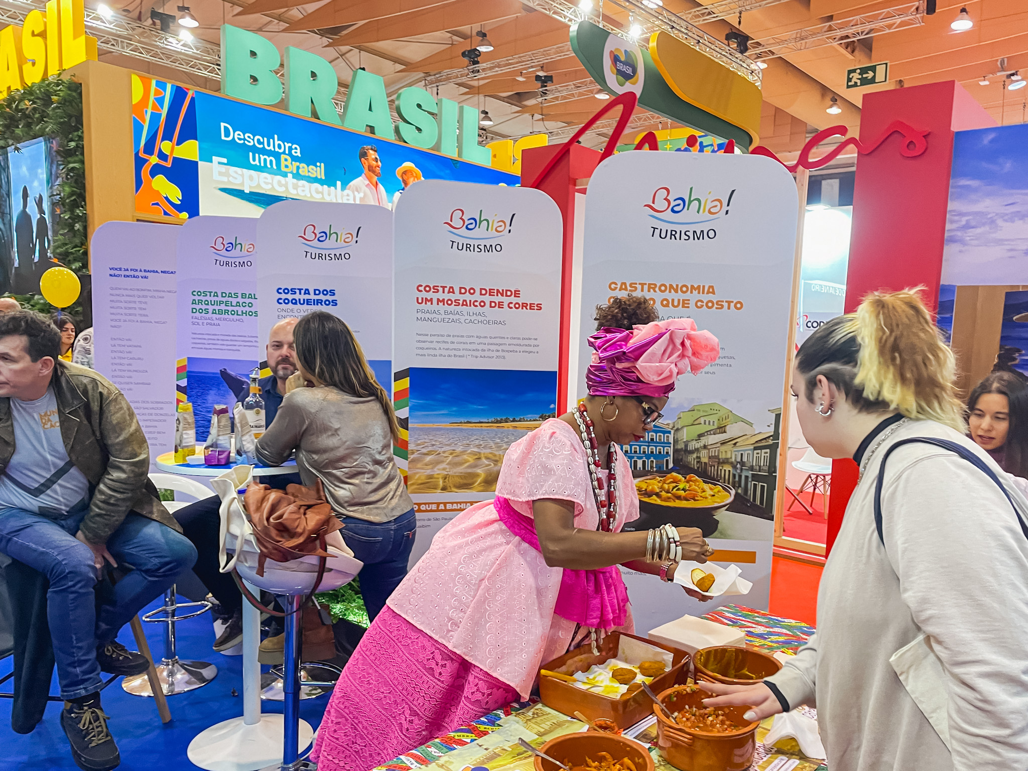 Da Bahia, os portugueses puderam conhecer tanto os destinos quanto a gastronomia Da Bahia, os portugueses puderam conhecer tanto os destinos quanto a gastronomia