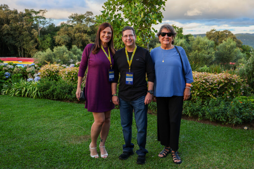 Daniela Mesquita, secretária executiva de Turismo do Sergipe, Marcos Franco, secretário de Turismo de Sergipe, e Mena Mota, da Grou Turismo