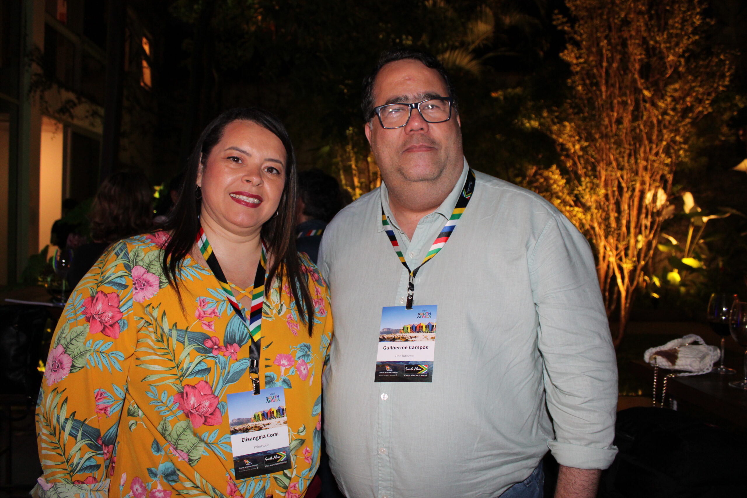 Elisangela Corsi, da Primetour, e Guilherme Campos, da Flot Elisangela Corsi, da Primetour, e Guilherme Campos, da Flot