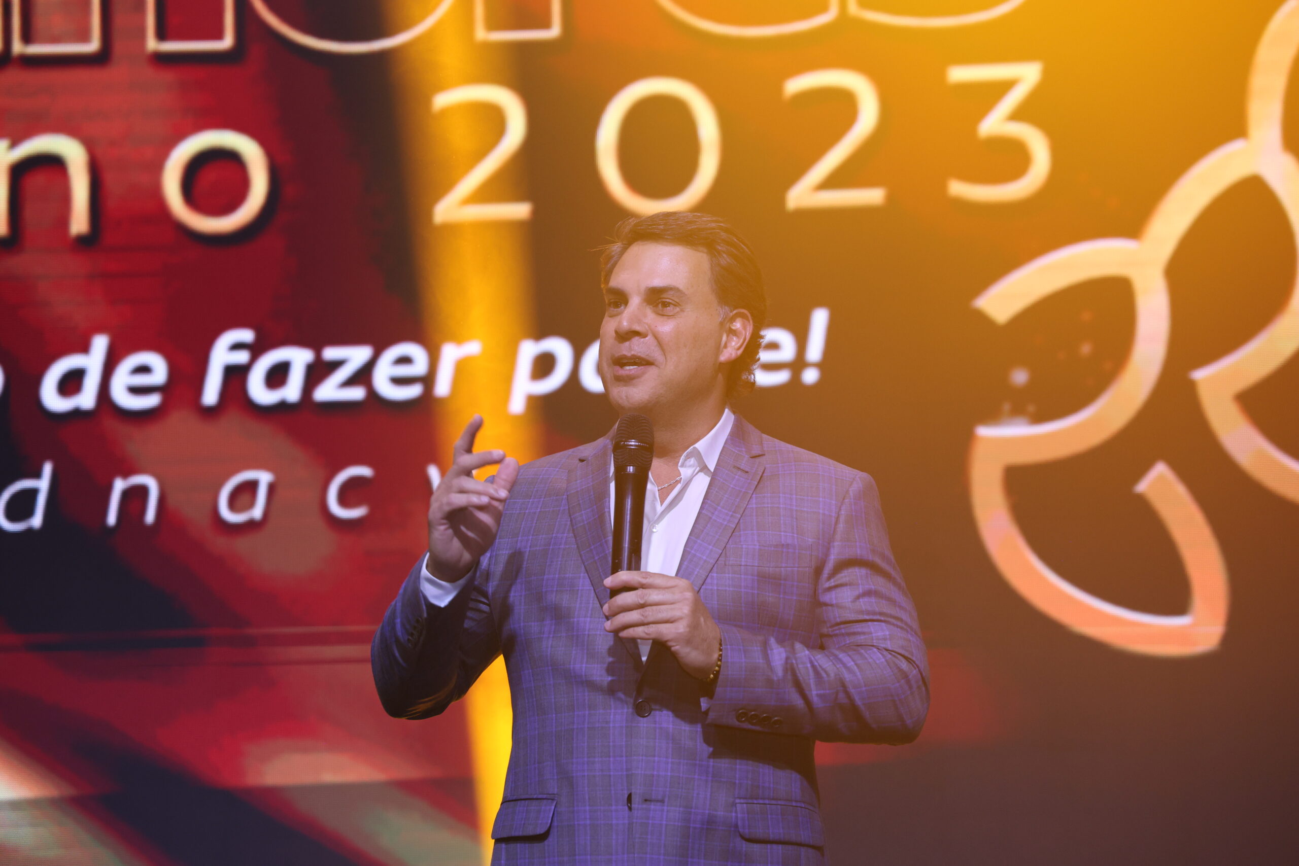 Emerson Belan, diretor geral da CVC Emerson Belan, diretor geral da CVC