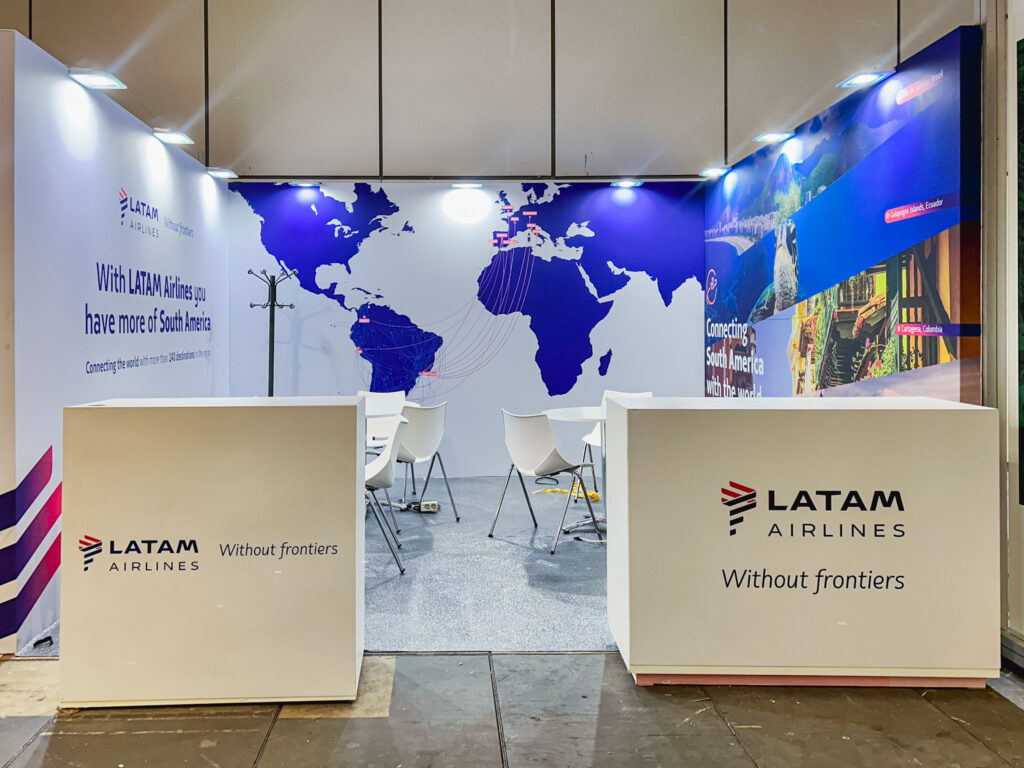 Estande da Latam na ITB