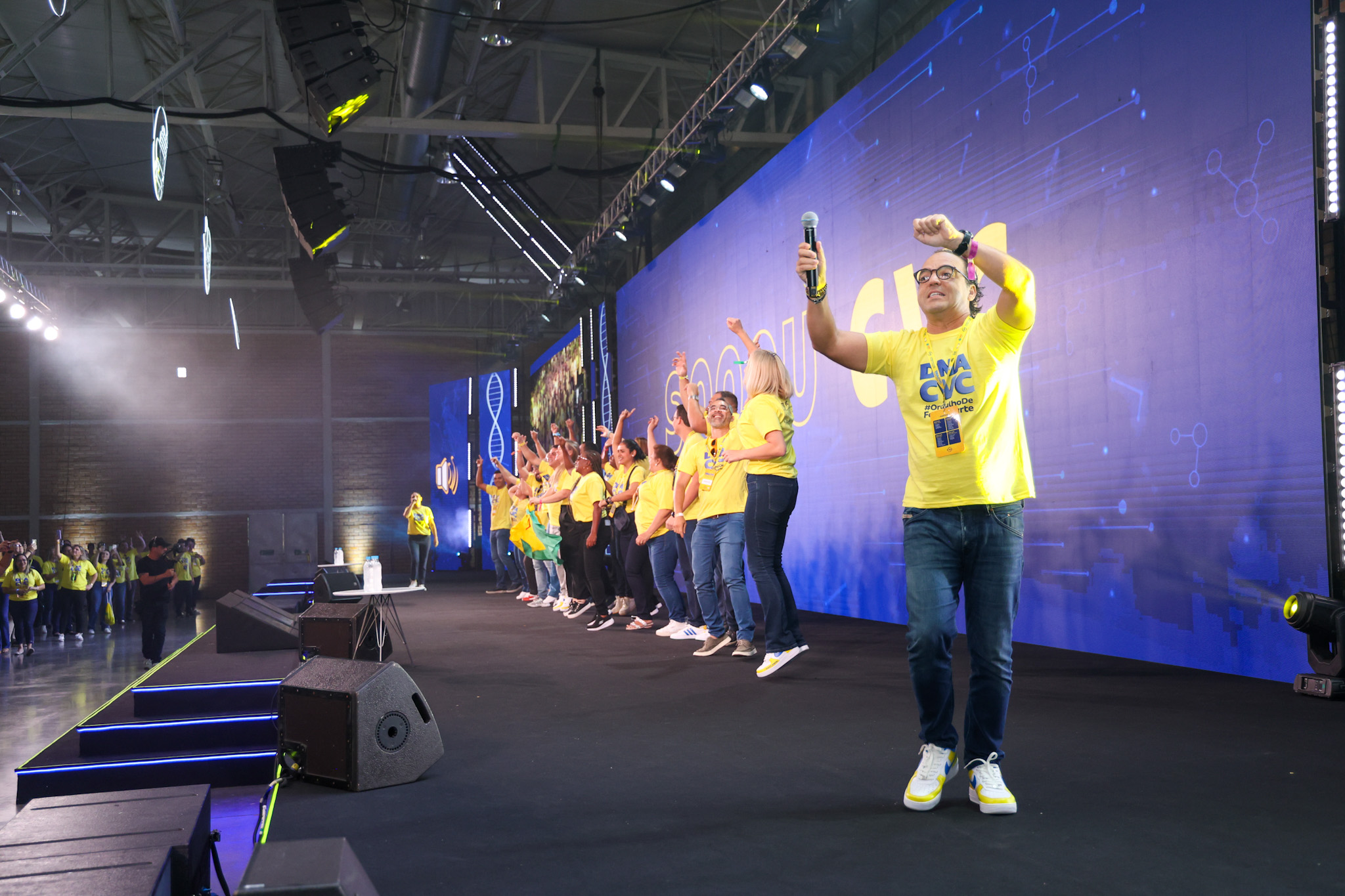 Fabio Godinho e colaboradores da CVC