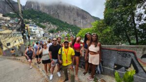 Favela da Rocinha e um dos roteiros do passeio do Walking Tour Rio Walking Tour: programa especial no último fim de semana de março