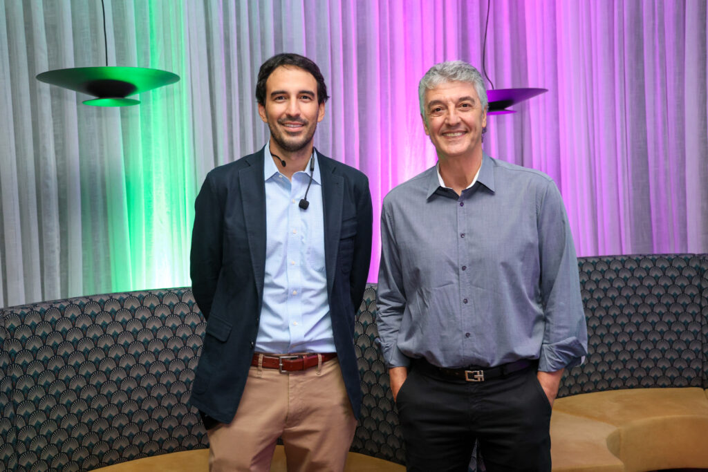 SKY dobra número de passageiros no Brasil em 2023 e terá 800 mil assentos em 2024 1 Franco Chaparro e Ivan Sakr da Sky Airline SKY dobra número de passageiros no Brasil em 2023 e terá 800 mil assentos em 2024
