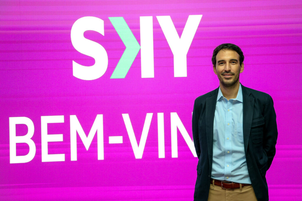 SKY dobra número de passageiros no Brasil em 2023 e terá 800 mil assentos em 2024 2 Franco Chaparro gerente de Vendas B2B da Sky Airline SKY dobra número de passageiros no Brasil em 2023 e terá 800 mil assentos em 2024