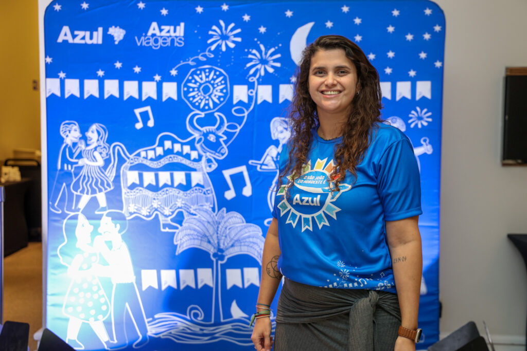 Giulliana Mesquita gerente senior de Produtos da Azul Viagens 1 Azul se torna patrocinadora, lança campanha e aumenta oferta em 70% para São João 2024