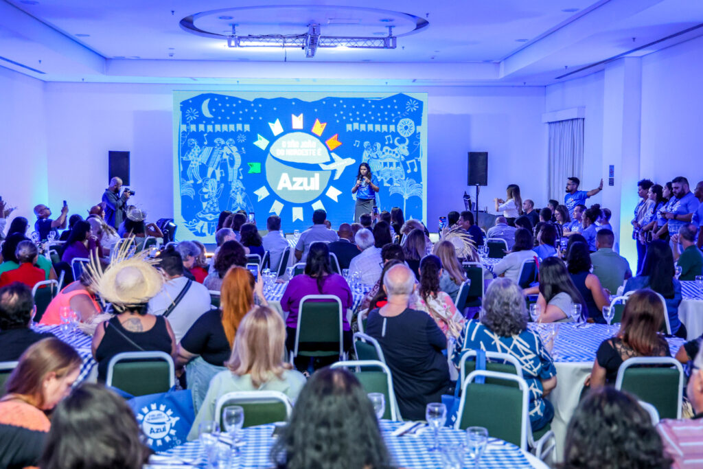 Giulliana Mesquita, gerente sênior de Produtos da Azul Viagens durante evento em Campinas