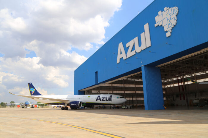Azul lança ferramenta de inteligência artificial em colaboração com Microsoft 1 Hangar da Azul (Divulgação/Azul)