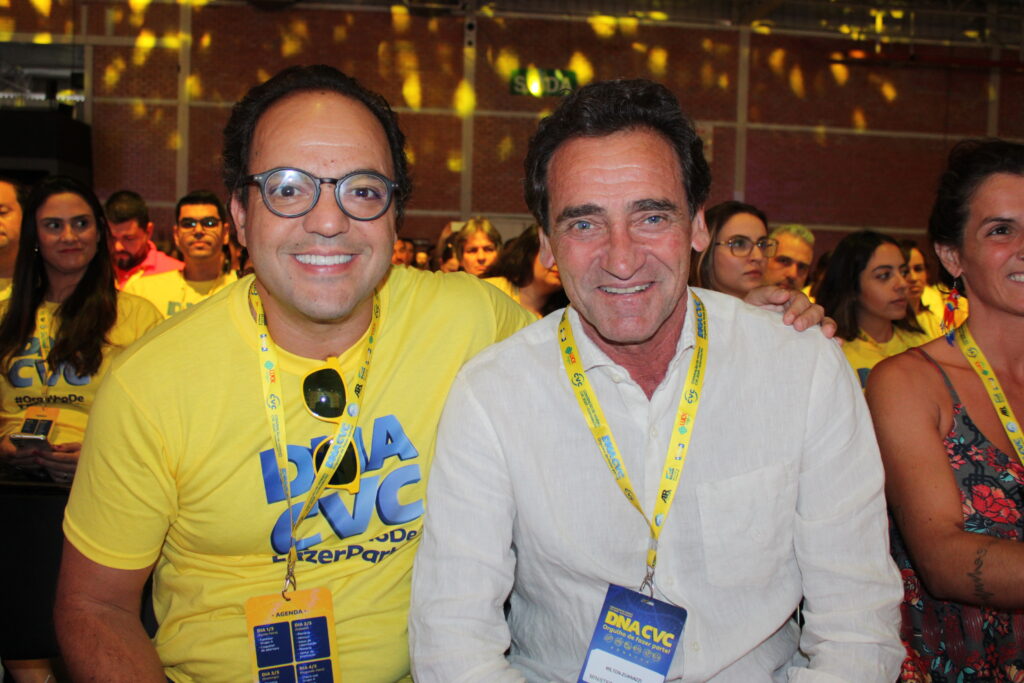 Fabio Godinho, CEO da CVC, e Milton Zuanazzi, do Ministério do Turismo