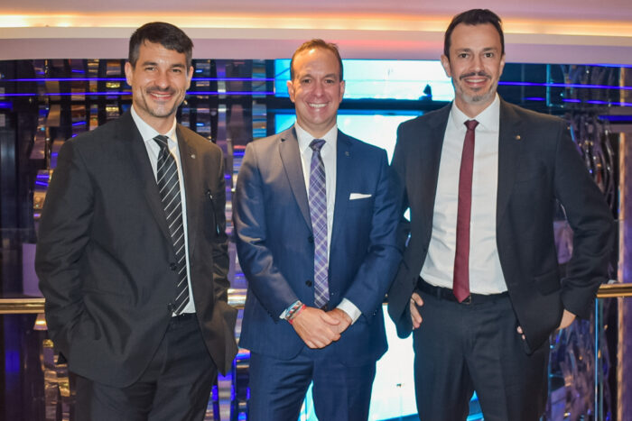 MSC Cruzeiros celebra movimentação de mais de 670 mil hóspedes na Temporada 2023/24 1 Ignacio Palacios Adrian Ursilli e Eduardo Mariani da MSC e1711495192672 MSC Cruzeiros celebra movimentação de mais de 670 mil hóspedes na Temporada 2023/24