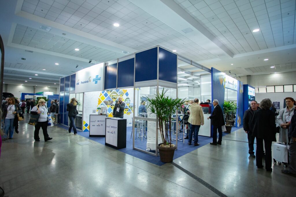 Sebrae/PR e Fecomércio PR levam produtos de experiência para a Expo Turismo Paraná 2024