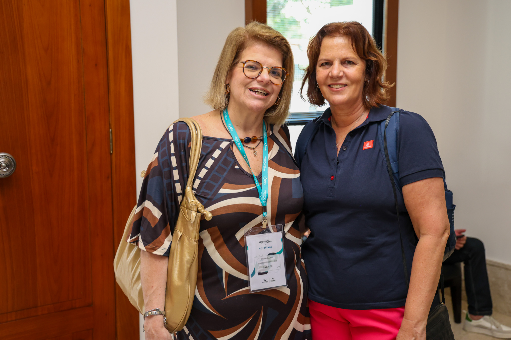Kátia Glória, da Tia Cris Viagens, e Katia Leite, da Emirates Kátia Glória, da Tia Cris Viagens, e Katia Leite, da Emirates