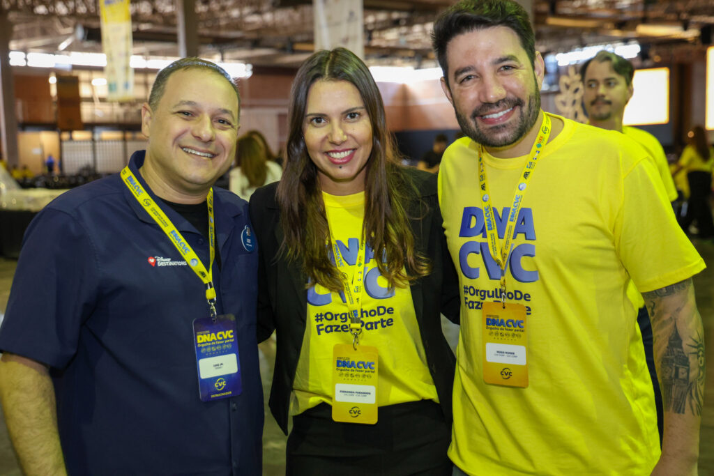 Luiz Araújo, da Disney, Fernanda Paranhos, da CVC Corp, e Hugo Lagares, diretor da Visual