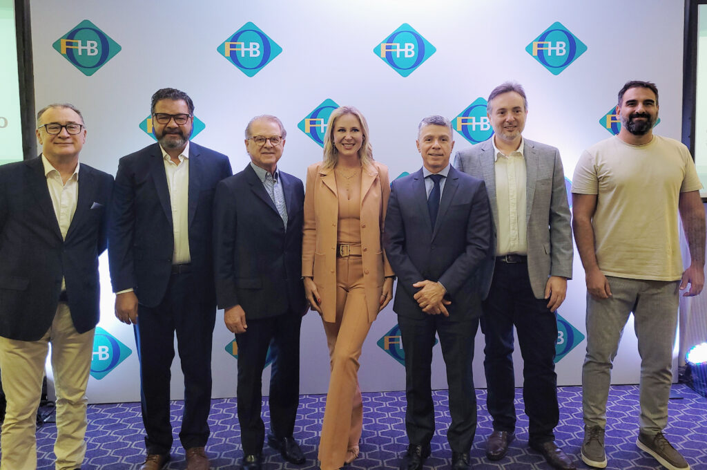 Olivier Hick Accor Marcio Lacerda Hotelaria Brasil Orlando de Souza FOHB Gabriela Swan Swan Hoteis Beto Caputo Atrio Guilherme Martini Atlantica e Guilherme Castro Samba Hoteis Beto Caputo é o novo presidente do Conselho de Administração do Fohb