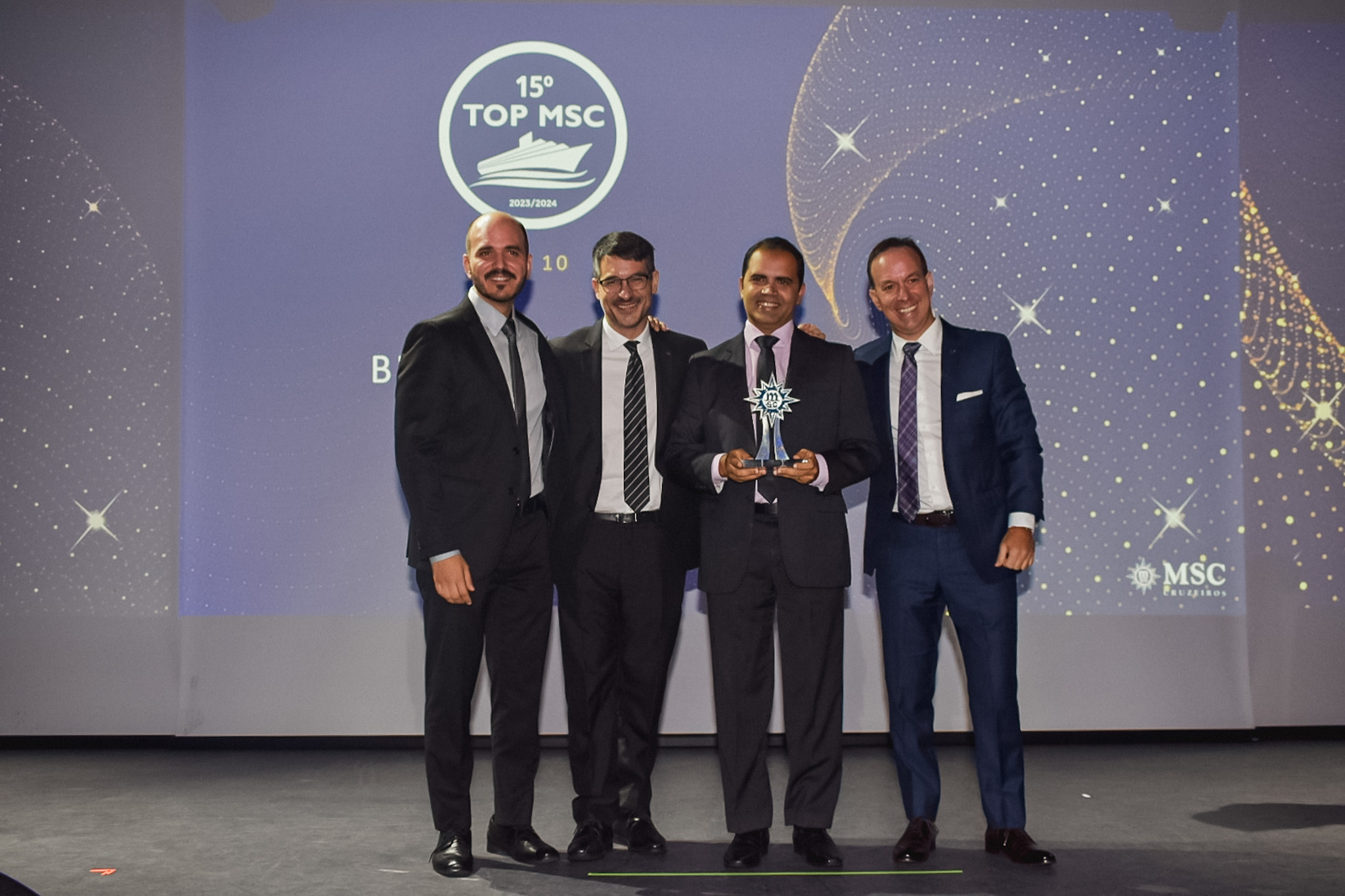 Premiado da empresa Best Cruzeiros, na categoria TOP 10 Premiado da empresa Best Cruzeiros, na categoria TOP 10