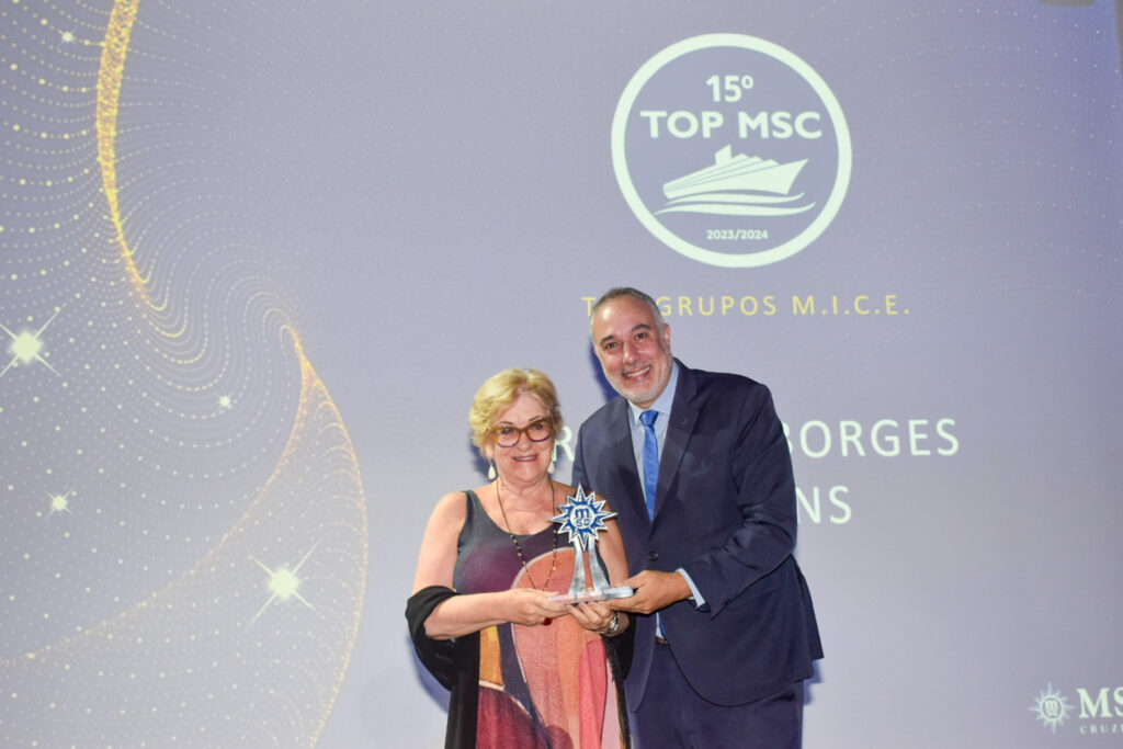 Premiado da empresa Cristina Borges Viagens, na categoria TOP GRUPOS MICE