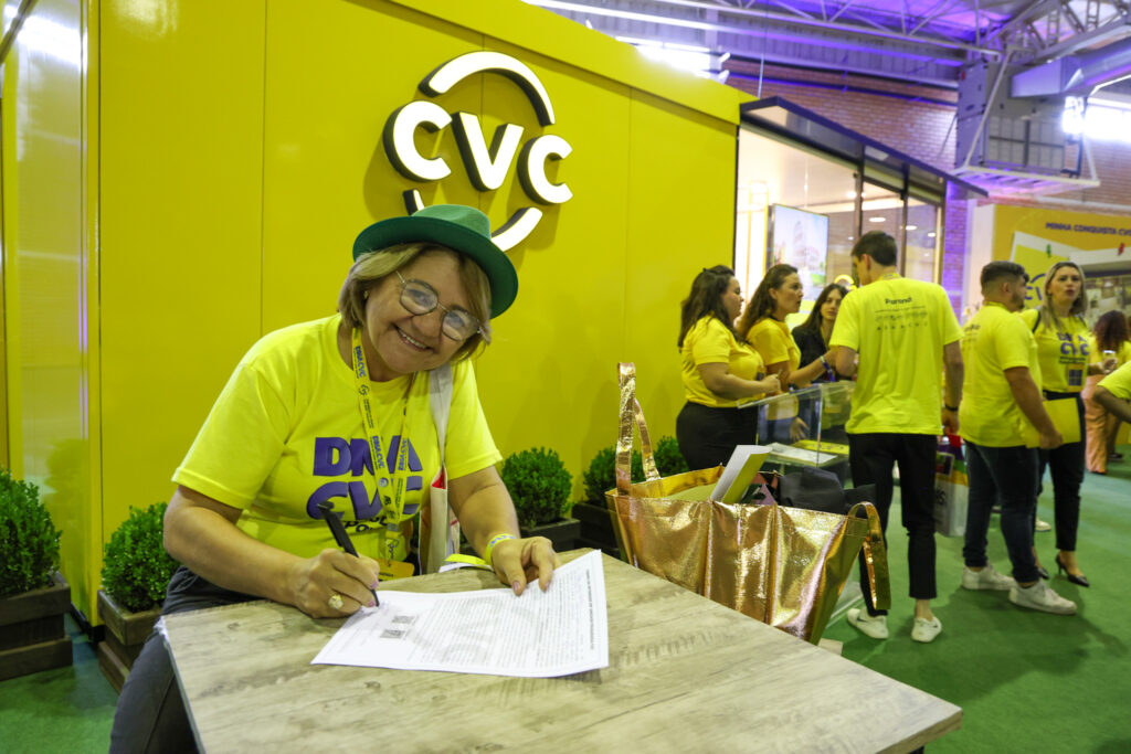 Regia Dantas, da CVC Currais Novos-RN