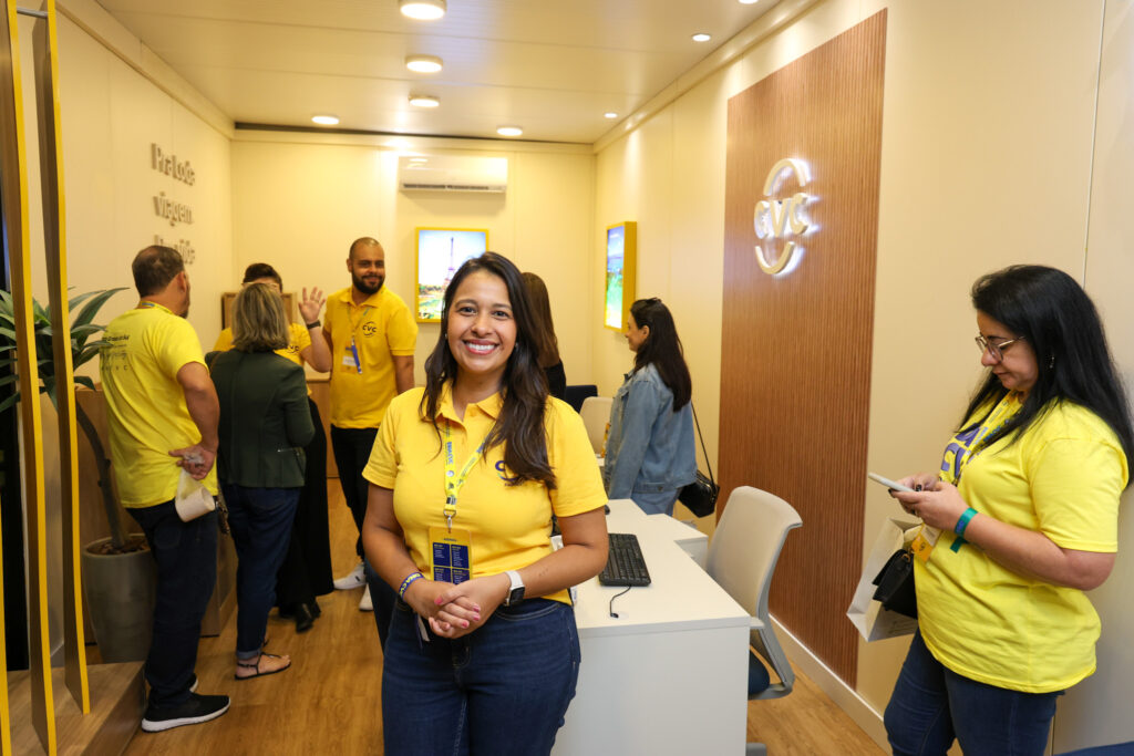 Renata Fernandes, coordenadora de expansão da CVC Corp