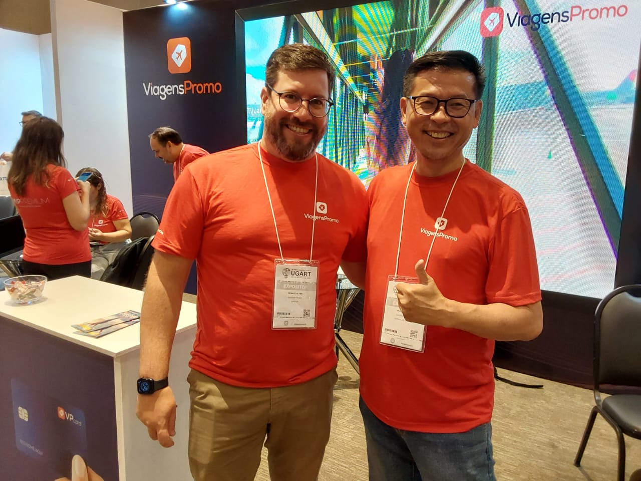 Renato Alves e Valter Onishi da ViagensPromo