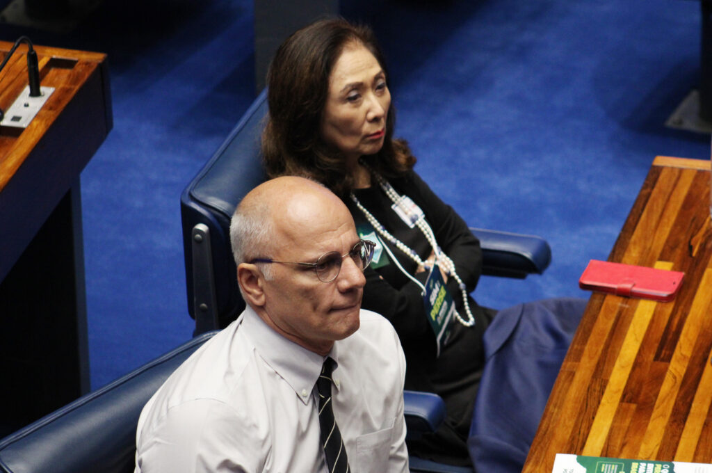 Ricardo Roman, presidente da ABIH-SP, e Chieko Aoki, do Blue Tree