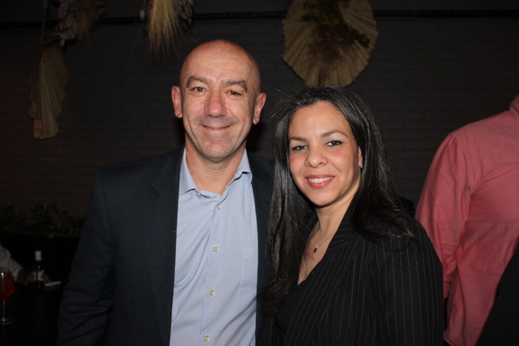 Ronnie Correa, da Abreu, com Lisa Tejeda, do Brand USA