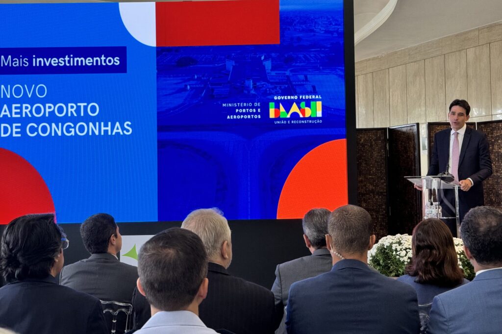 Governador celebra possíveis voos internacionais com ampliação de Congonhas; veja fotos e vídeo 4 Silvio Costa Filho ministro de Portos e Aeroportos scaled e1711381013390 Governador celebra possíveis voos internacionais com ampliação de Congonhas; veja fotos e vídeo
