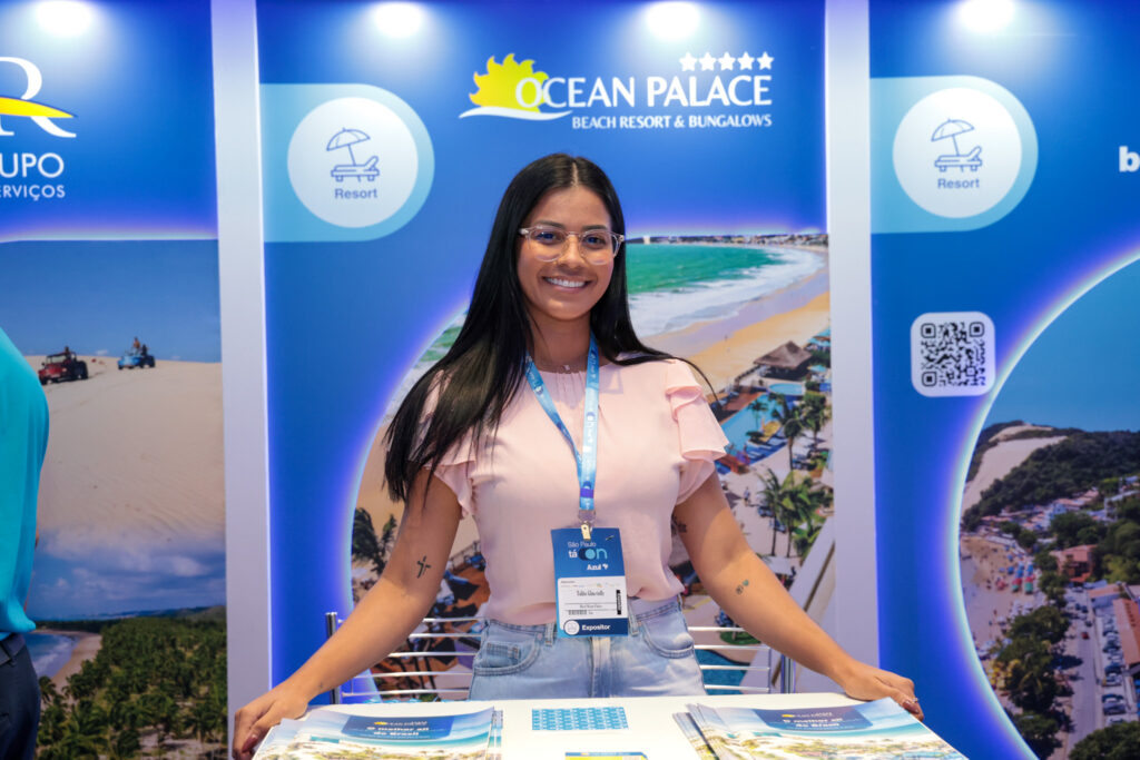 Talita Glaucielly, do Hotel Ocean Palace