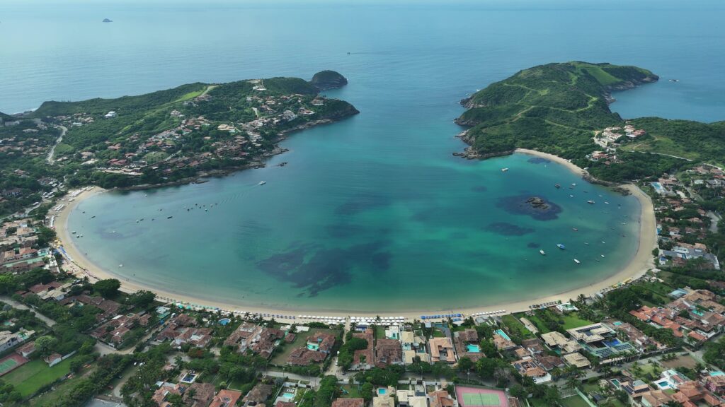 Búzios desiste de criar taxa de turismo após forte pressão de moradores e empresários Búzios desiste de criar taxa de turismo após forte pressão de moradores e empresários