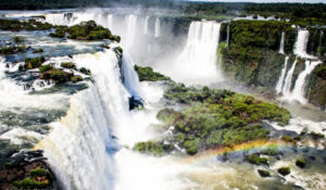 Cataratas do Iguaçu, principal cartão postal de Foz do Iguaçu (Divulgação)