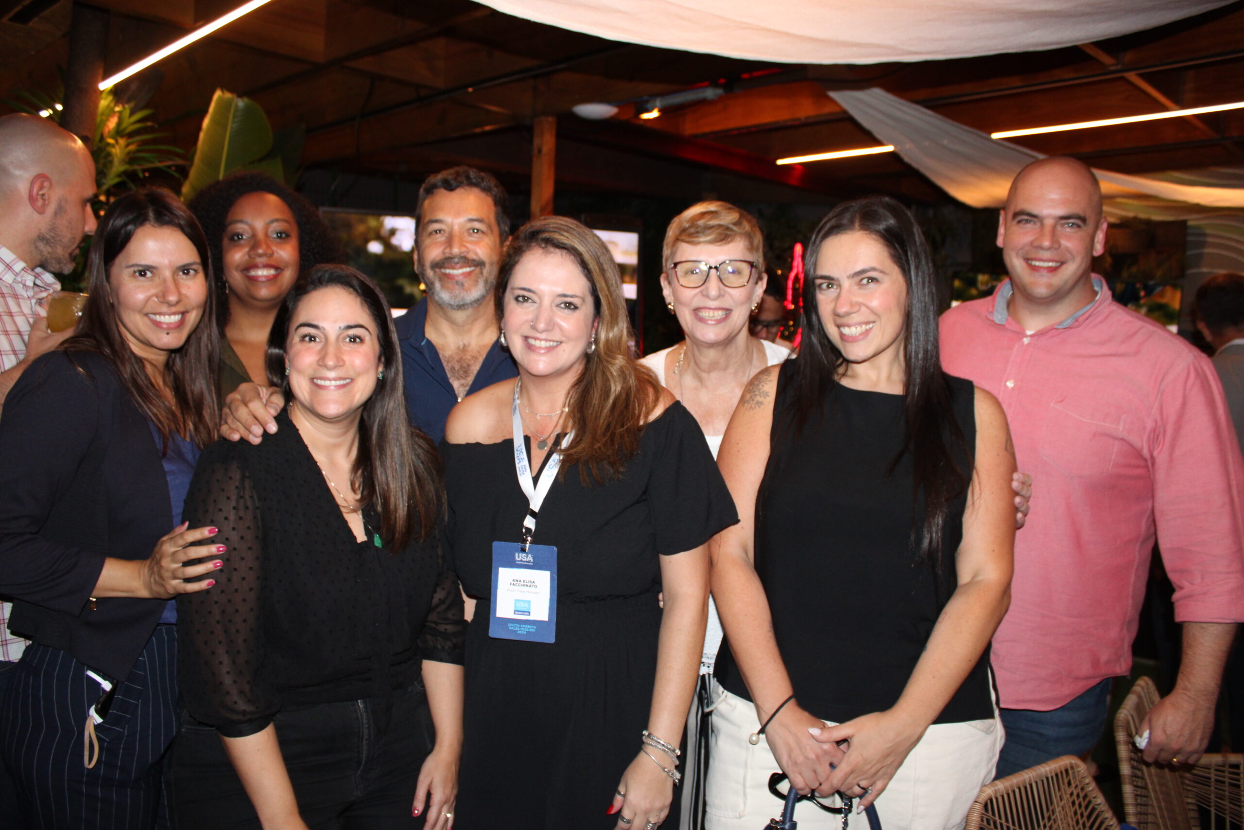 Fernanda Paranhos, da CVC, Vilmara Souza, da Agaxtur, Luiza Leopoldo, da Smiles Viagens, Jorge Souza, da Orinter, Ana Elisa Facchinato, do Brand USA, Barbara Picolo, da ETS, e Giovana Paulineli e Vitor Santos, da Orinter