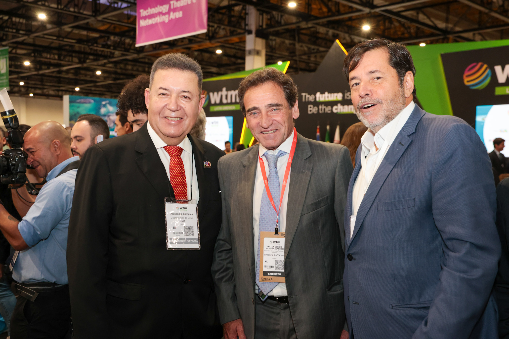 Alexandre Sampaio, da FBHA, Milton Zuanazzi, do MTur, e Sérgio Ricardo, da TurisRio Alexandre Sampaio, da FBHA, Milton Zuanazzi, do MTur, e Sérgio Ricardo, da TurisRio