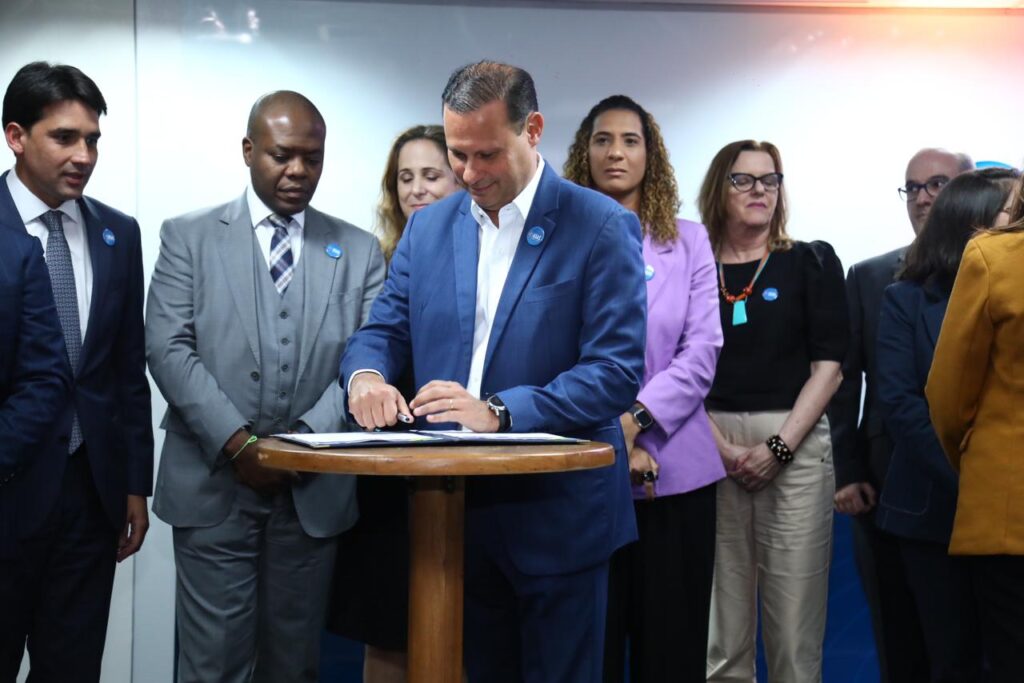 Asas para Todos: governo federal lança programa para tornar aviação mais inclusiva 3 Assinatura Botelho Asasparatodos Asas para Todos: governo federal lança programa para tornar aviação mais inclusiva