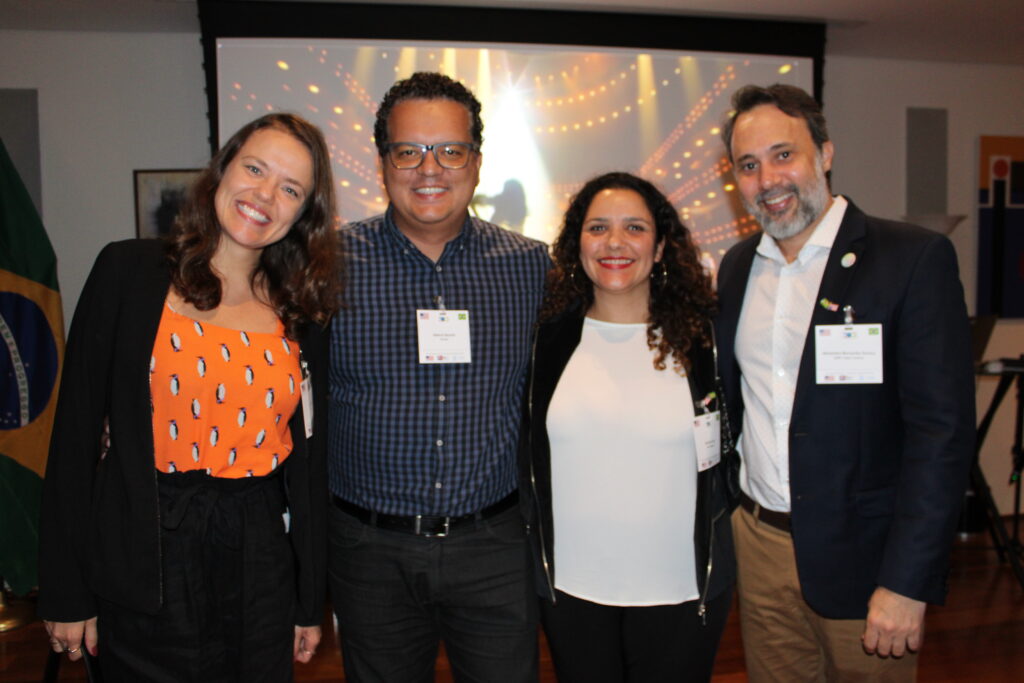 Bruna Castro, da BeFly, Alberto Bacarin, da Orinter, Gabriela Doss, da Azul Viagens, e Alex Bernardes, do LGBT+ Turismo Expo