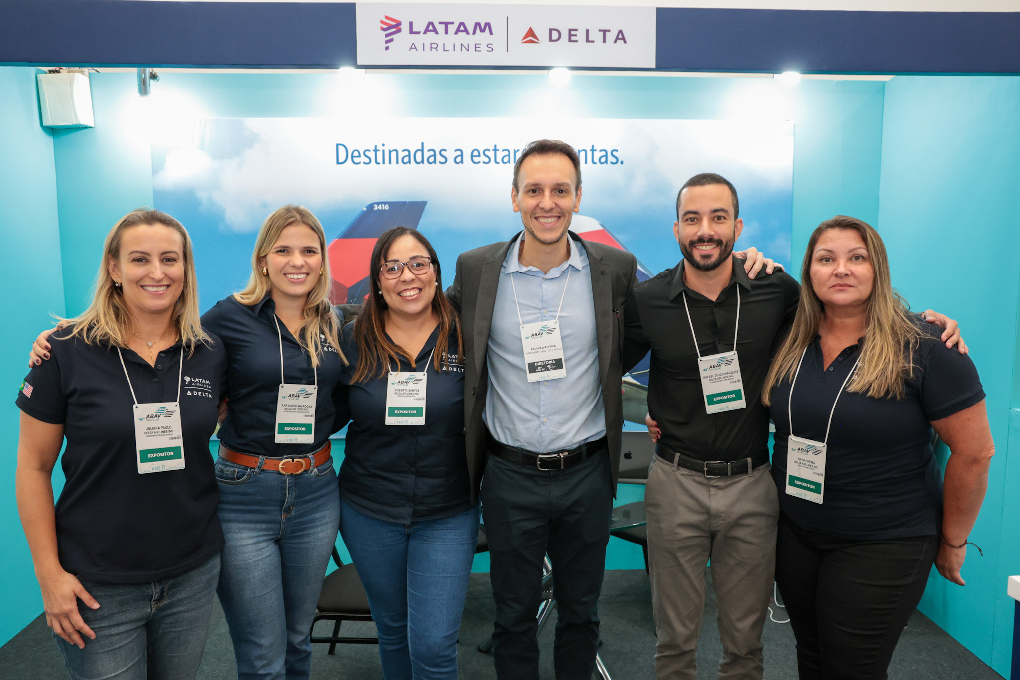 Bruno Waltrick, presidente da Abav-SP Aviesp com equipe da Delta e Latam Airlines Bruno Waltrick, presidente da Abav-SP Aviesp com equipe da Delta e Latam Airlines