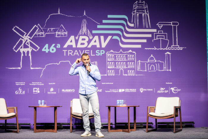 Com palestra motivacional, Cafu abre segundo dia de Abav TravelSP 2024 1 Cafu o capitao da selecao brasileira e1712934246637 Com palestra motivacional, Cafu abre segundo dia de Abav TravelSP 2024