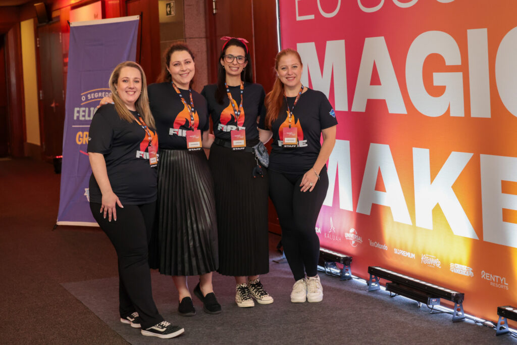 Camila Gouveia, Luiza Boragina, Elaine Alves, e Viviany Felipazzi , do Magic Blue