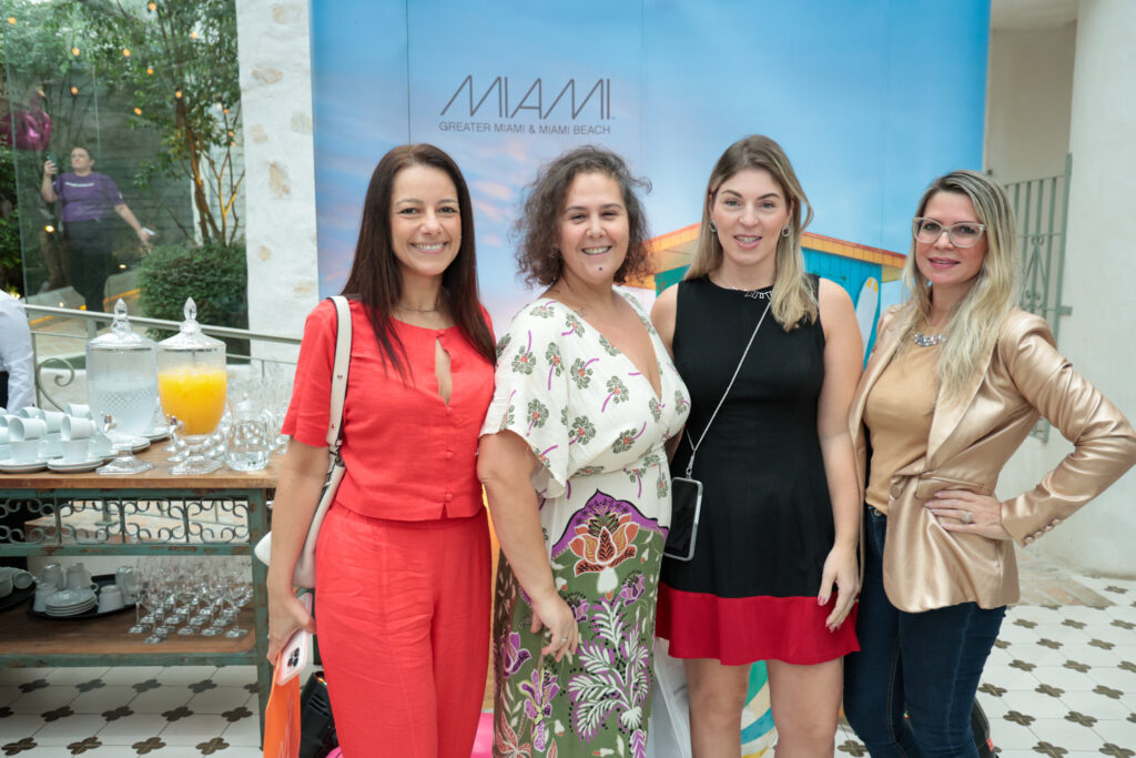 Carina Fusco, da CF Turismo; Tina Cabral, da Viagens World; Juliana Sanches, destinos com a Ju; Bia Ferrari, da Marcelina Turismo