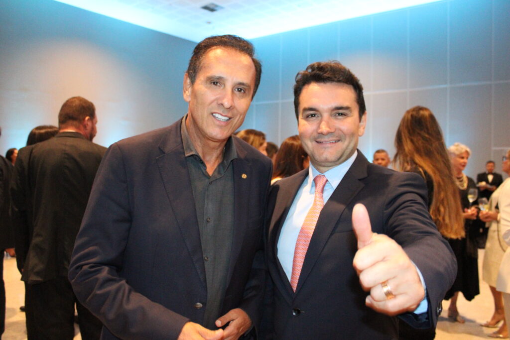 Carlos Gaguim, deputado federal, e Celso Sabino, ministro do Turismo
